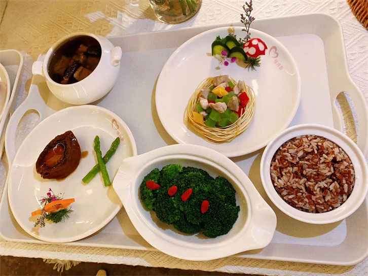 孕早期營養餐食譜大全，照著吃長胎不長肉